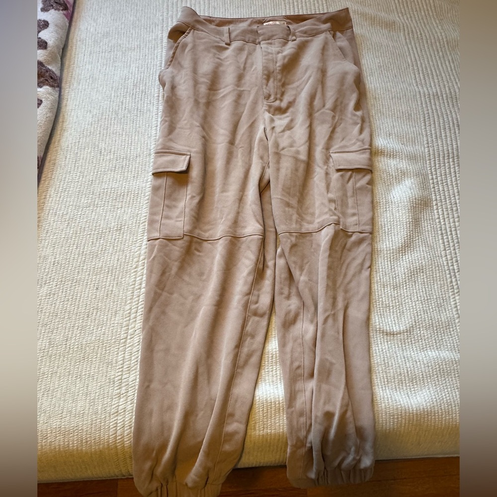 Women's Tan Cargo Pants